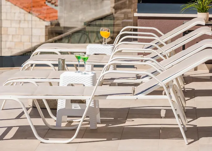 Makris No 2 Apartment *