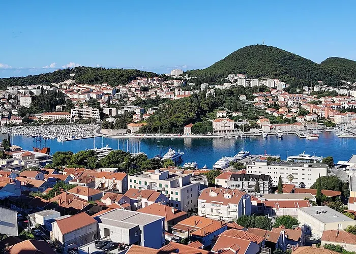 Makris No 2 Apartamento *