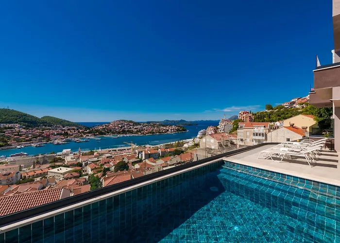 Makris No 2 Apartment